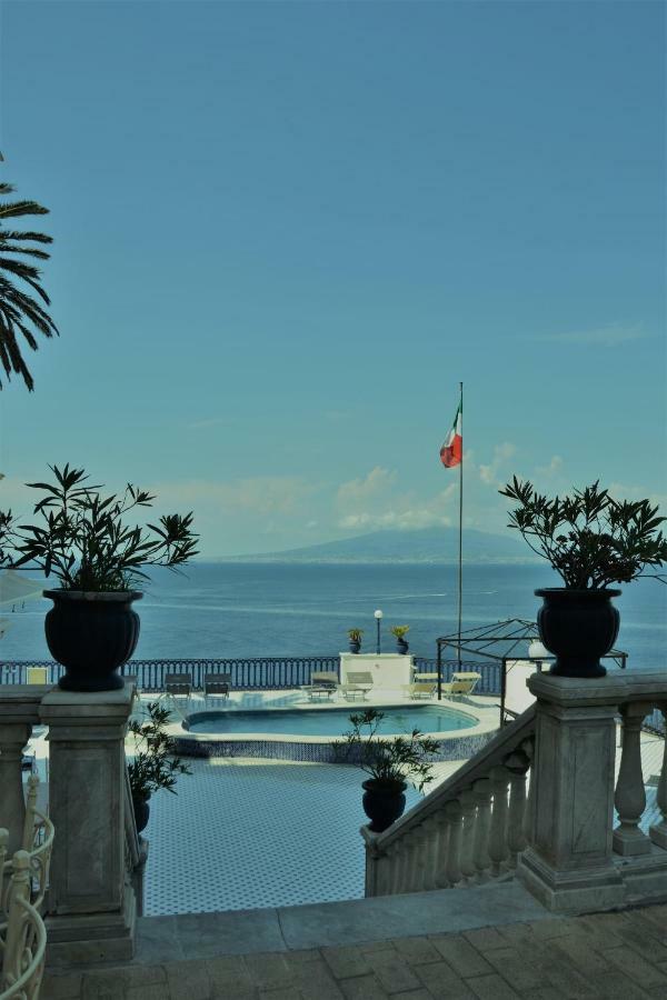 Villa La Terrazza Suites ソレント エクステリア 写真